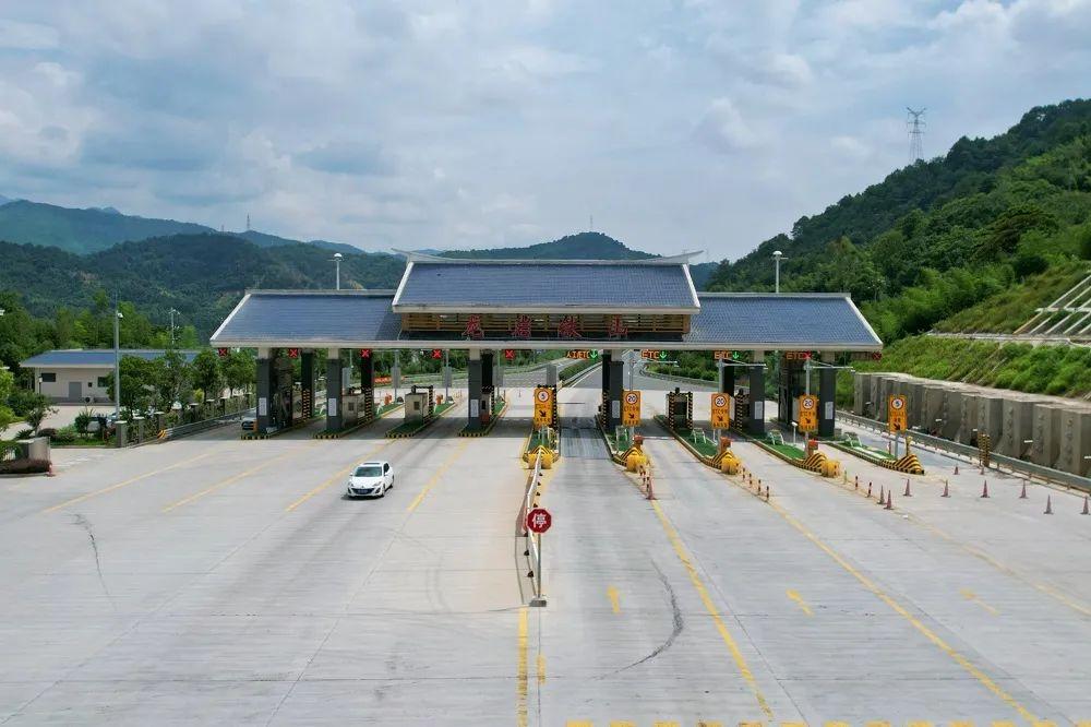 國家對大貨車最新政策推動行業(yè)變革，保障道路安全，引領(lǐng)行業(yè)趨勢