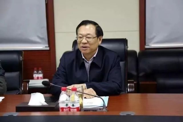 鋁合金型材玻璃隔斷墻 第2105頁