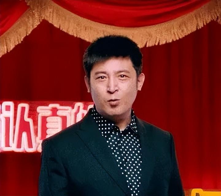 孫濤最新小品，笑中帶淚，生活百態(tài)展現(xiàn)眼前