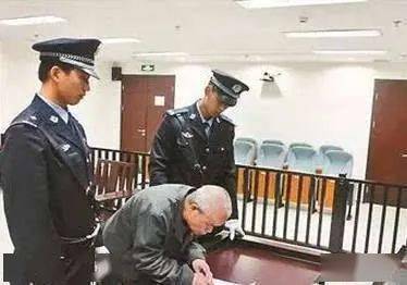 2024年澳門今晚開碼料_公訴機(jī)關(guān)建議對余華英判決死刑,適用性方案解析_2D57.74.12