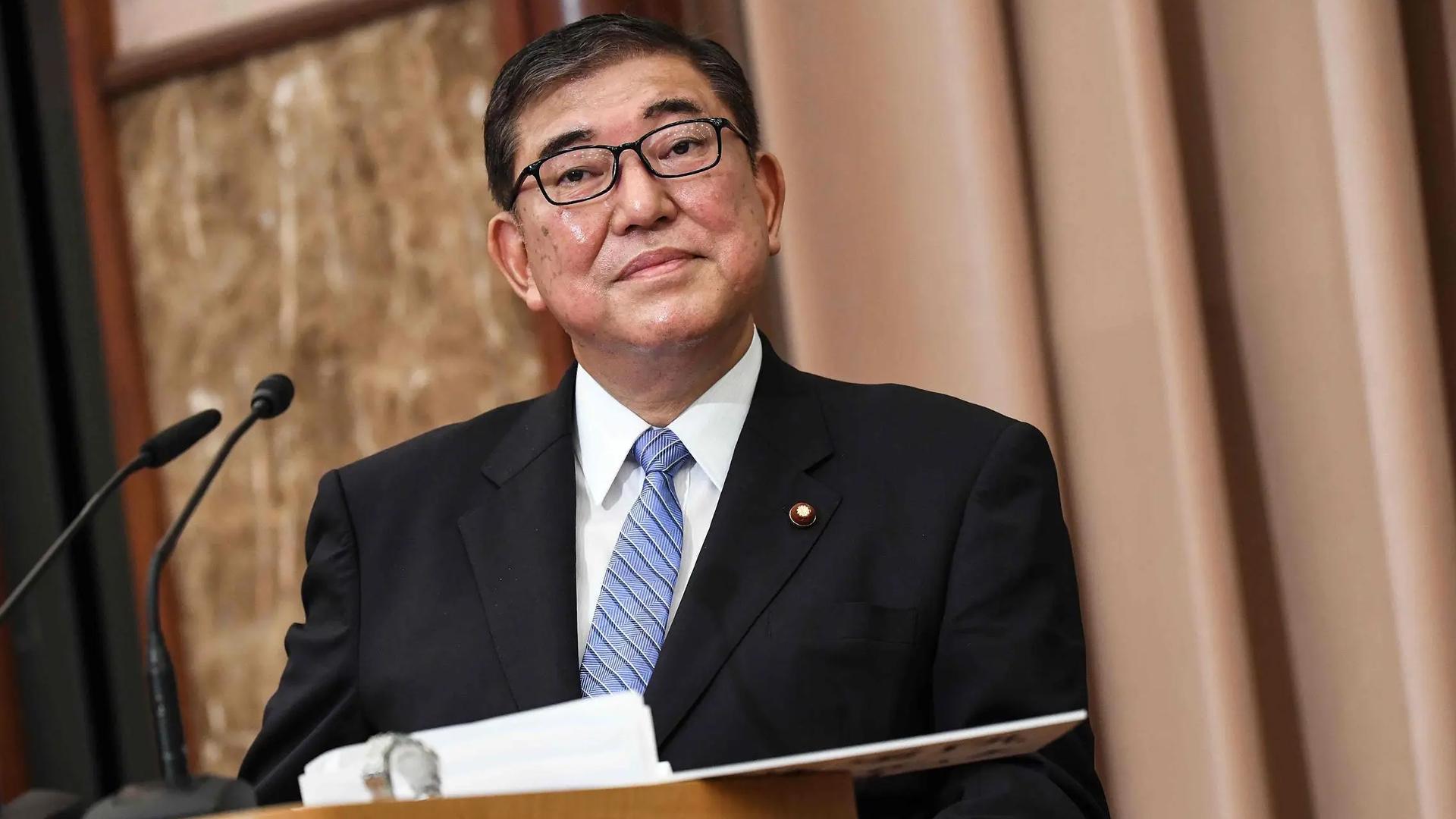 管家婆必開一肖一碼_日本首相石破茂不參加靖國神社大祭,最新研究解釋定義_PalmOS113.42.26