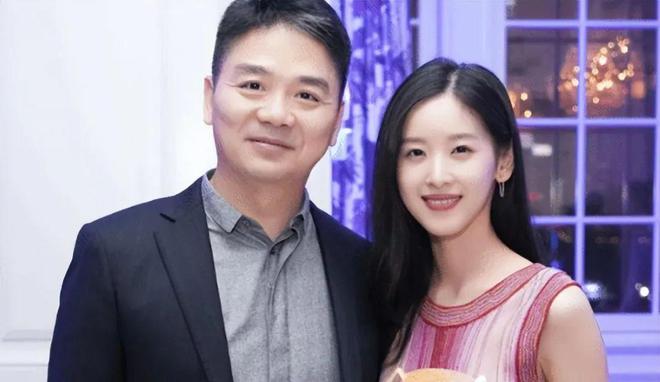 劉強(qiáng)東章澤天報(bào)警事件揭秘，信任與理解的危機(jī)挑戰(zhàn)
