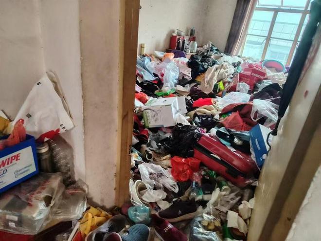 肖阿婆家垃圾清理完成，自然美景探尋之旅開啟