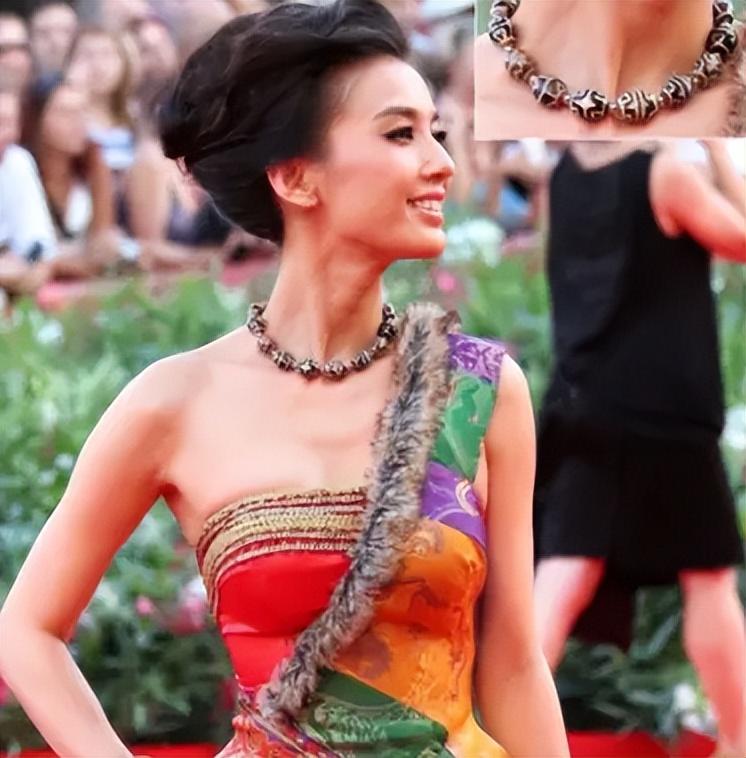 再見愛人導(dǎo)演辟謠，黃圣依與楊子無劇本情節(jié)