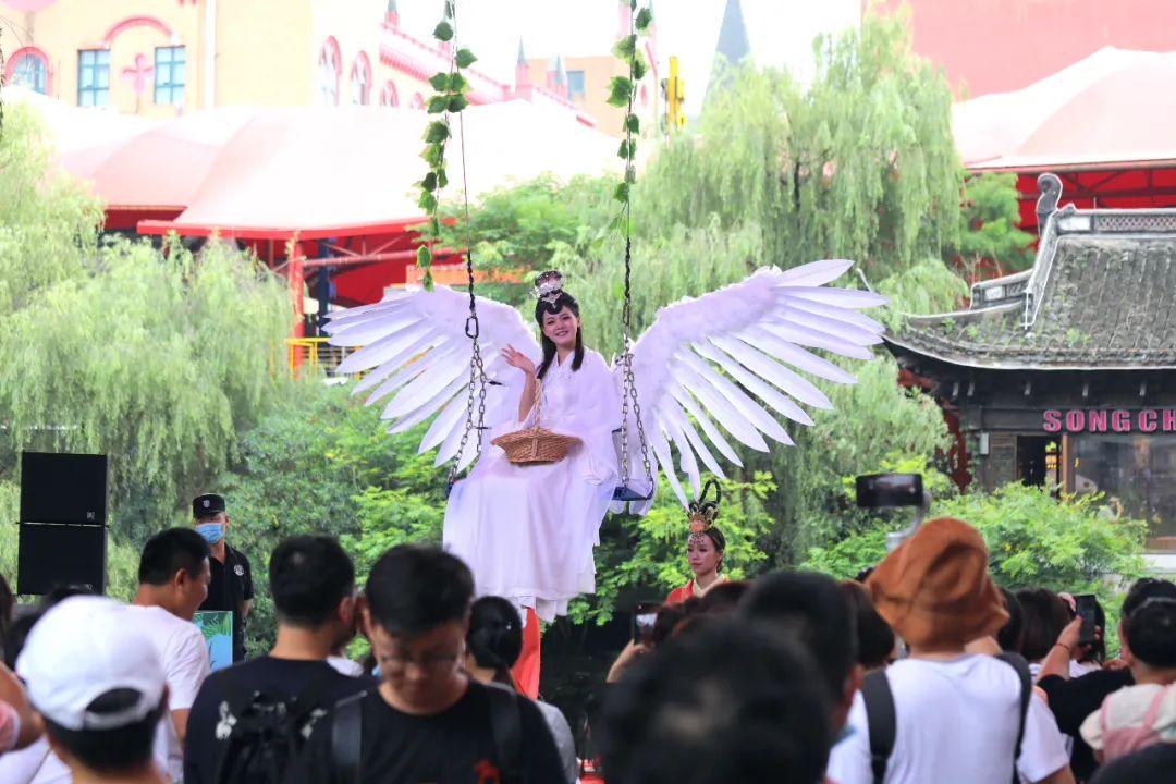 白名單項目增資至4萬億，年底旅行狂歡，探索自然美景的壯麗篇章