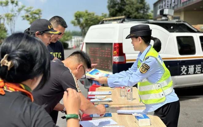 湖南吉林清退違規(guī)借調(diào)人員3000人，整治行動迅速，小巷特色小店探秘之旅開啟