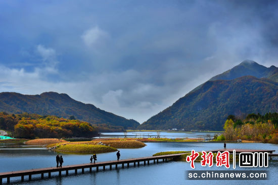 四川長虹最新動態(tài)，開啟自然美景探索之旅的旅行消息新聞