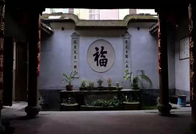 一博探訪小巷中的隱藏瑰寶，特色小店的獨(dú)特魅力專訪