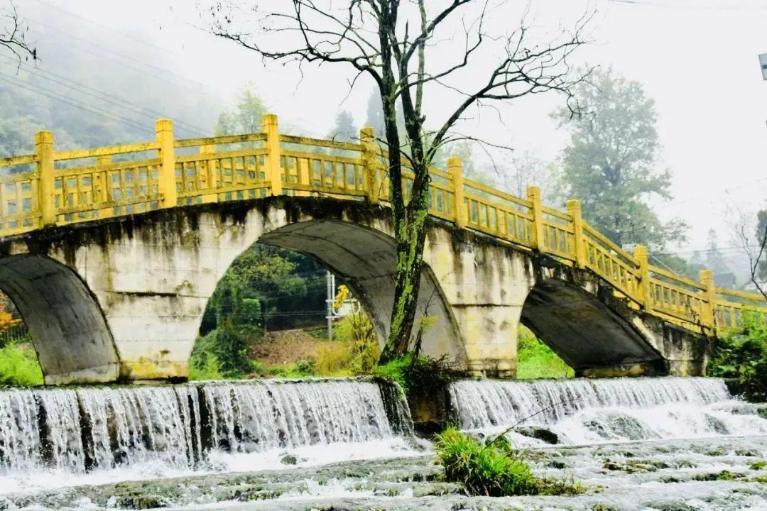 貴陽(yáng)公租房最新動(dòng)態(tài)，與自然美景相遇，寧?kù)o生活的啟程