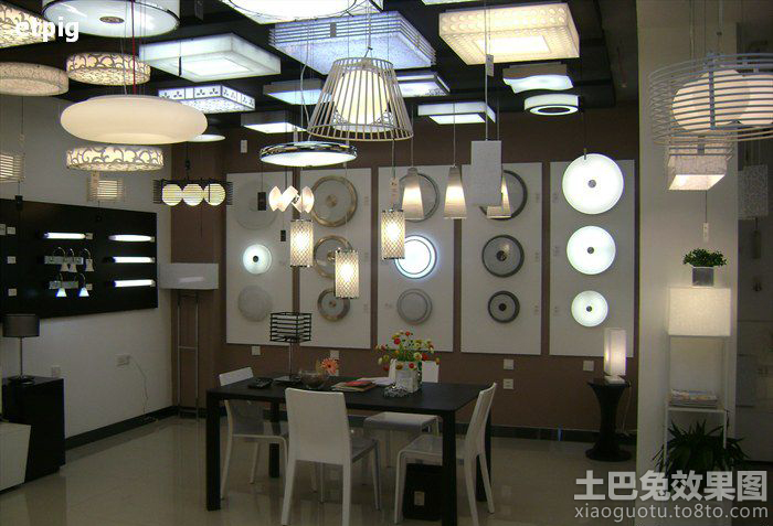 最新燈飾店裝修效果圖，展現(xiàn)變化、學習與自信的力量