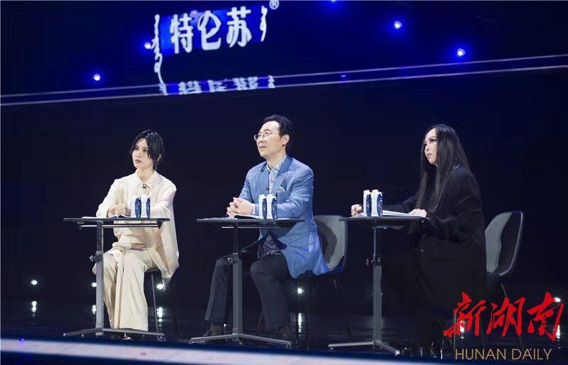 福利君最新版，學(xué)習(xí)變化，自信成就，勵志前行之路
