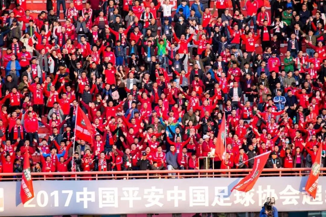 河南建業(yè)足球最新動(dòng)態(tài),河南建業(yè)足球最新動(dòng)態(tài)，踢出自信，展現(xiàn)勵(lì)志的力量