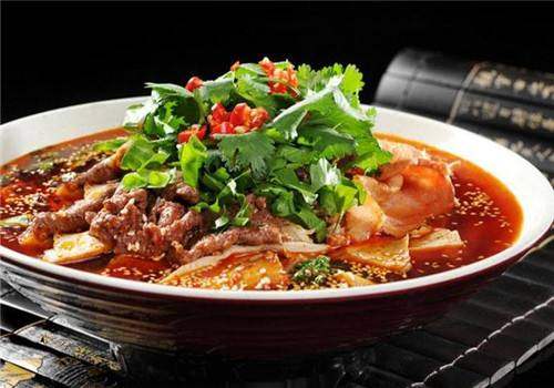 演員盧青探尋小巷深處的獨(dú)特味道，隱藏版特色小店探索之旅