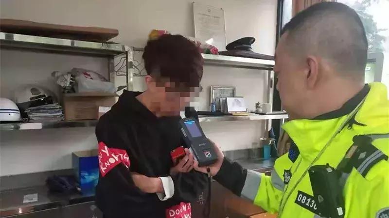 珠海酒駕事件最新報道，觀點闡述與分析