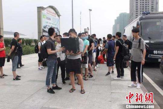 嘉善詐騙案最新進(jìn)展及小巷深處的神秘小店揭秘