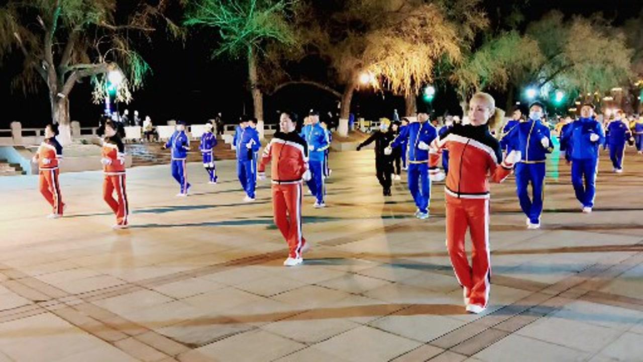 最新快樂舞步健身操,最新快樂舞步健身操，舞動生活的溫馨篇章