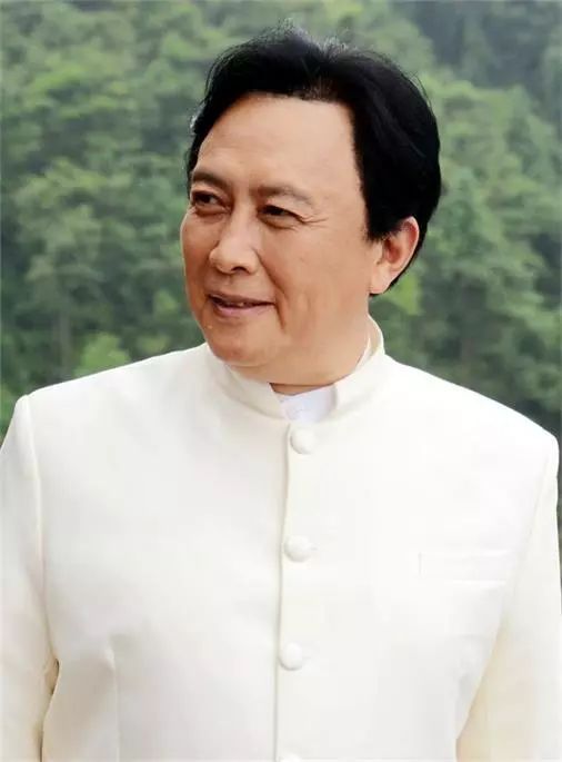 唐國強(qiáng)最新電視劇聚焦，家的溫馨與友情的深度之旅
