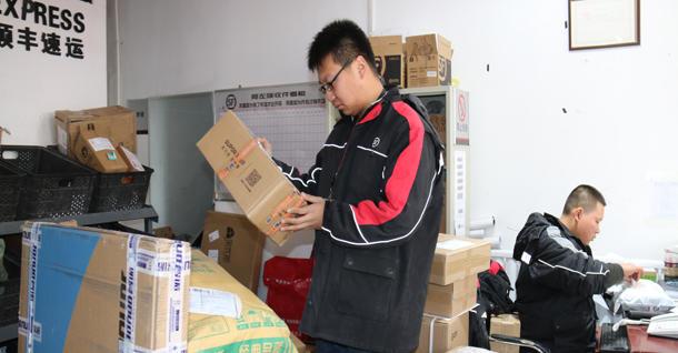 深圳順豐最新招聘信息及其影響，個人觀點論述深度解析