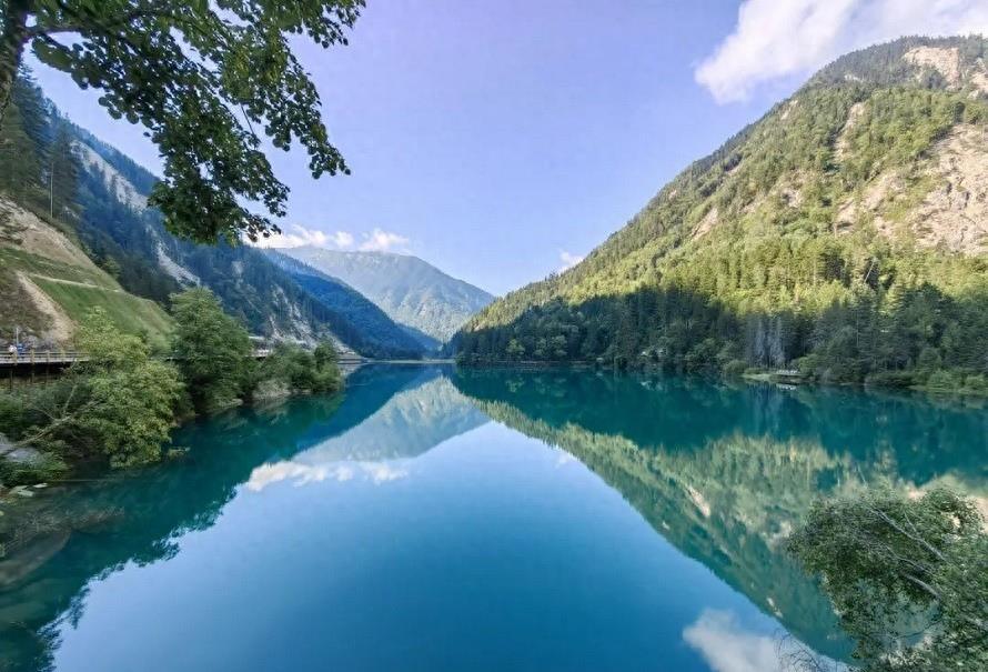 情遷微信最新外掛，自然美景的心靈之旅探索